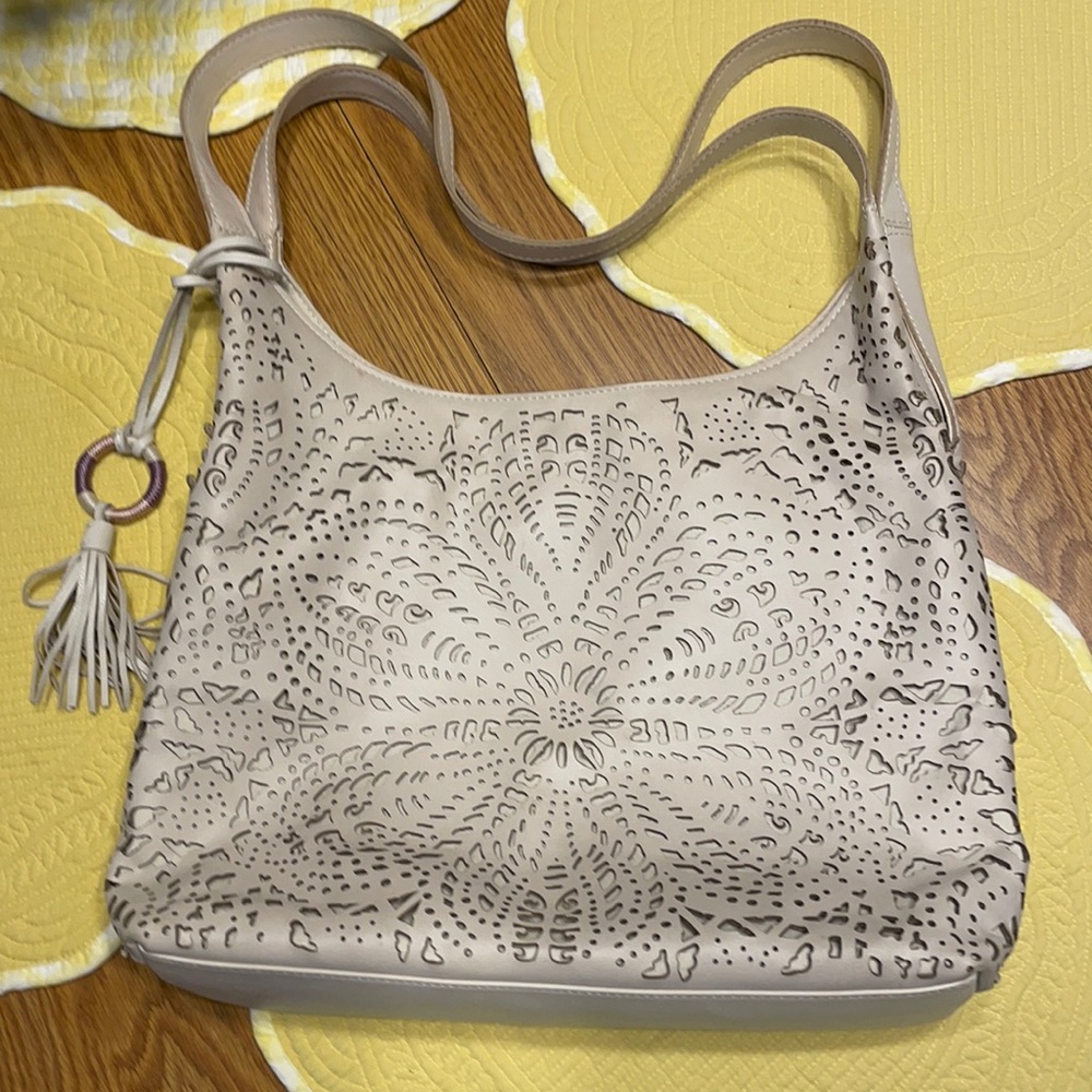 The Sak shoukder bag.
